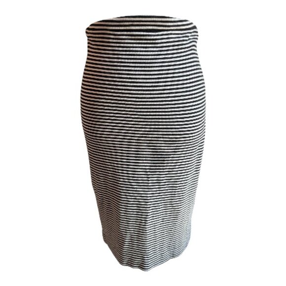 Banana Republic Dresses & Skirts - Banana Republic Black White Striped Pencil Skirt Size 2 (2372)